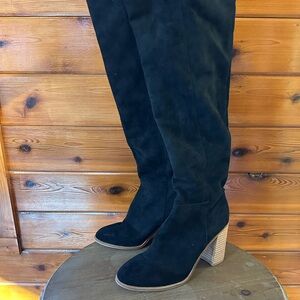 Chic Black Over the Knee Suede Boots